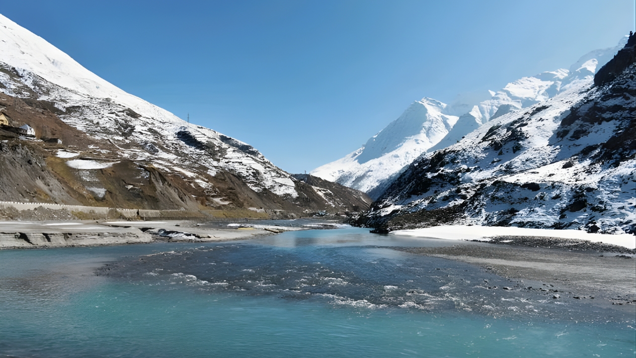 image of Star Luxury Hotel Manali Tour Package (4 Nights / 5 Days) - Luxury Stay at Best Price